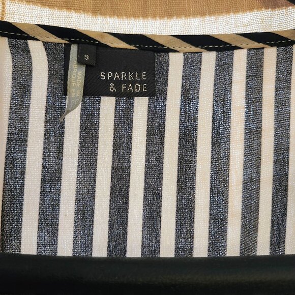 Sparkle & Fade Sleeveless Striped Blouse - Picture 3 of 3
